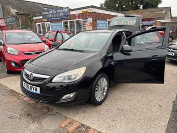 Vauxhall Astra 1.4 16v Excite Hatchback 5dr Petrol Manual Euro 5 (100 ps)