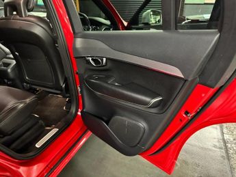 VOLVO XC90 2.0 D5 PowerPulse R-Design SUV 5dr Diesel Auto 4WD Euro 6 (s/s)