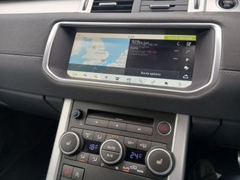 LAND ROVER RANGE ROVER EVOQUE 2.0 TD4 HSE Dynamic SUV 5dr Diesel Auto 4WD Euro 6 (s/s) (180 ps
