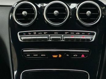 MERCEDES-BENZ C-CLASS 2.0 C220d AMG Line Saloon 4dr Diesel G-Tronic+ Euro 6 (s/s) (194