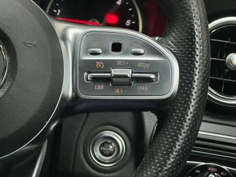 MERCEDES-BENZ C-CLASS 2.0 C220d AMG Line Saloon 4dr Diesel G-Tronic+ Euro 6 (s/s) (194