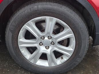 LAND ROVER RANGE ROVER EVOQUE 2.0 TD4 SE Tech SUV 5dr Diesel Auto 4WD Euro 6 (s/s) (180 ps)