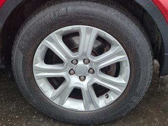 LAND ROVER RANGE ROVER EVOQUE 2.0 TD4 SE Tech SUV 5dr Diesel Auto 4WD Euro 6 (s/s) (180 ps)