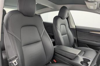 TESLA Model 3 (Dual Motor) Long Range Saloon 4dr Electric Auto 4WDE (346 ps)