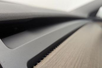 TESLA Model 3 (Dual Motor) Long Range Saloon 4dr Electric Auto 4WDE (346 ps)