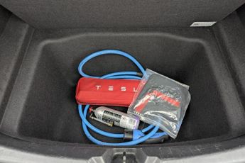 TESLA Model 3 (Dual Motor) Long Range Saloon 4dr Electric Auto 4WDE (346 ps)