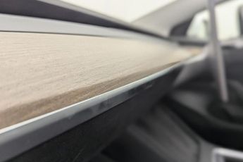 TESLA Model 3 (Dual Motor) Long Range Saloon 4dr Electric Auto 4WDE (346 ps)