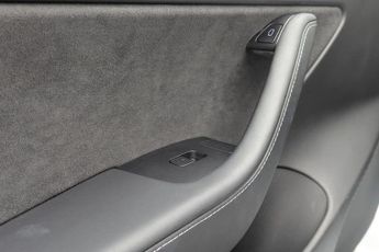 TESLA Model 3 (Dual Motor) Long Range Saloon 4dr Electric Auto 4WDE (346 ps)