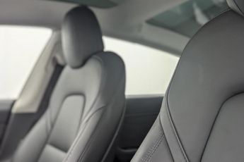 TESLA Model 3 (Dual Motor) Long Range Saloon 4dr Electric Auto 4WDE (346 ps)