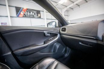 VOLVO V40 2.0 D2 R-Design Edition Hatchback 5dr Diesel Auto Euro 6 (s/s) (