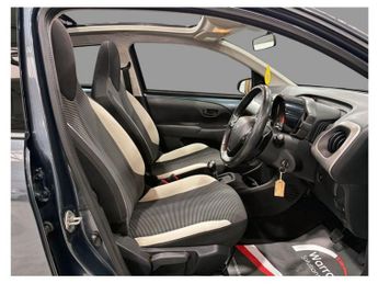 PEUGEOT 108 1.0 Active Top! 5dr Petrol 2 Tronic Euro 6 (68 ps)