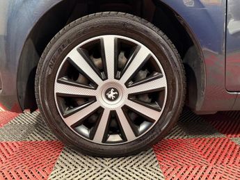 PEUGEOT 108 1.0 Active Top! 5dr Petrol 2 Tronic Euro 6 (68 ps)