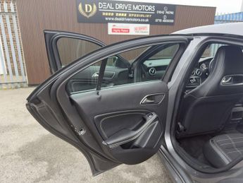 MERCEDES-BENZ A-CLASS 2.1 A200 CDI Sport Hatchback 5dr Diesel 7G-DCT Euro 6 (s/s) (136