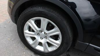 LAND ROVER RANGE ROVER EVOQUE 2.0 TD4 SE Tech SUV 5dr Diesel Auto 4WD Euro 6 (s/s) (180 ps)