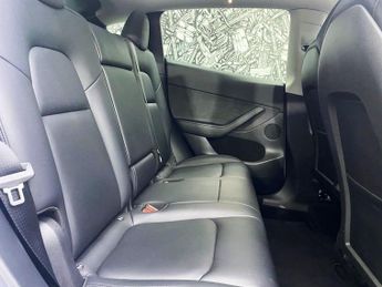 TESLA MODEL Y (Dual Motor) Long Range SUV 5dr Electric Auto 4WDE (384 bhp)