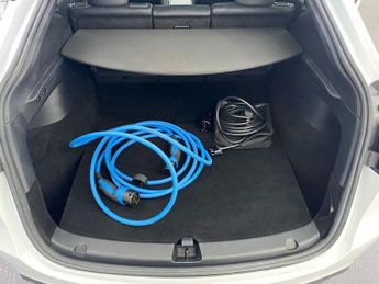 TESLA MODEL Y (Dual Motor) Long Range SUV 5dr Electric Auto 4WDE (384 bhp)