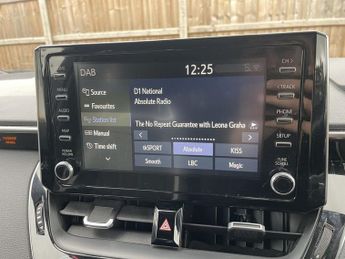 TOYOTA COROLLA 2.0 VVT-h GR SPORT Hatchback 5dr Petrol Hybrid CVT Euro 6 (s/s)