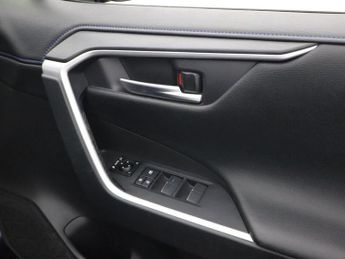 TOYOTA RAV4 2.5 VVT-h Dynamic SUV 5dr Petrol Hybrid CVT Euro 6 (s/s) (218 ps