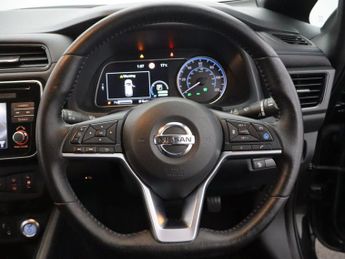 NISSAN LEAF 40kWh Tekna Hatchback 5dr Electric Auto (150 ps)