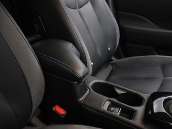NISSAN LEAF 40kWh Tekna Hatchback 5dr Electric Auto (150 ps)