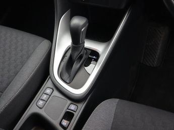 TOYOTA YARIS 1.5 VVT-h Design Hatchback 5dr Petrol Hybrid E-CVT Euro 6 (s/s) 