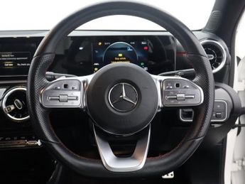 MERCEDES-BENZ A-CLASS 2.0 A250 AMG Line Hatchback 5dr Petrol 7G-DCT Euro 6 (s/s) (224 