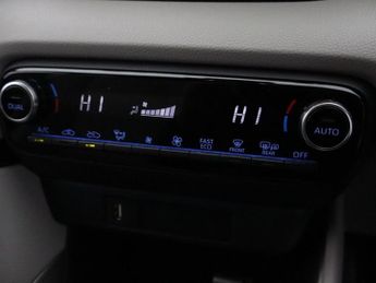 TOYOTA YARIS 1.5 VVT-h Excel Hatchback 5dr Petrol Hybrid E-CVT Euro 6 (s/s) (