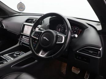 JAGUAR F-PACE 2.0 D180 Chequered Flag SUV 5dr Diesel Auto AWD Euro 6 (s/s) (18