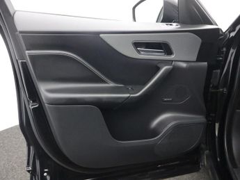 JAGUAR F-PACE 2.0 D180 Chequered Flag SUV 5dr Diesel Auto AWD Euro 6 (s/s) (18