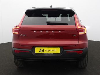 VOLVO XC40 1.5 T3 R-Design SUV 5dr Petrol Auto Euro 6 (s/s) (163 ps)