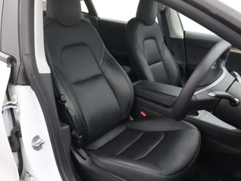 TESLA Model 3 Saloon 4dr Electric Auto RWD (241 bhp)