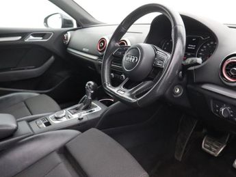 AUDI A3 1.0 TFSI 30 Black Edition Sportback 5dr Petrol S Tronic Euro 6 (