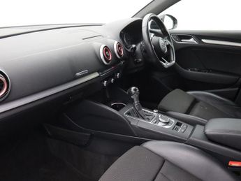 AUDI A3 1.0 TFSI 30 Black Edition Sportback 5dr Petrol S Tronic Euro 6 (