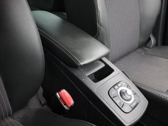 RENAULT GRAND SCENIC 1.5 dCi Dynamique TomTom MPV 5dr Diesel EDC Euro 5 (110 ps)