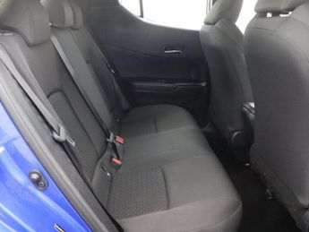 TOYOTA C-HR 1.8 VVT-h GPF Icon SUV 5dr Petrol Hybrid CVT Euro 6 (s/s) (122 p