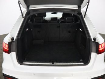 AUDI A4 AVANT 2.0 TFSI 35 Black Edition Estate 5dr Petrol S Tronic Euro 6 (s/s