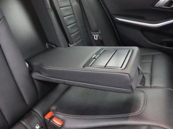 BMW 3 SERIES 2.0 320i M Sport Saloon 4dr Petrol Auto Euro 6 (s/s) (184 ps)