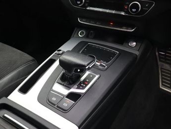 AUDI Q5 2.0 TDI 40 S line SUV 5dr Diesel S Tronic quattro Euro 6 (s/s) (