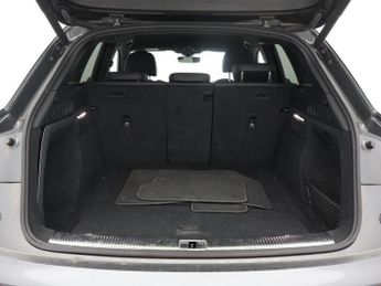 AUDI Q5 2.0 TDI 40 S line SUV 5dr Diesel S Tronic quattro Euro 6 (s/s) (