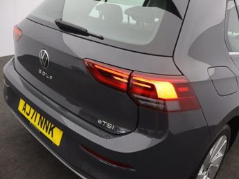 VOLKSWAGEN GOLF 1.5 eTSI MHEV Style Hatchback 5dr Petrol Hybrid DSG Euro 6 (s/s)
