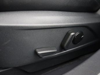 FORD MUSTANG MACH-E Extended Range 91kWh SUV 5dr Electric Automatic AWD (351 ps)