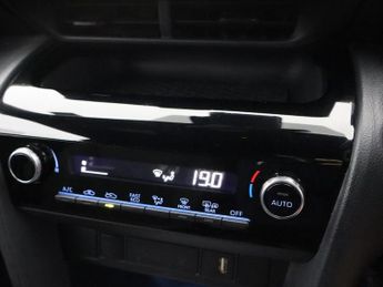 TOYOTA YARIS CROSS 1.5 VVT-h Design SUV 5dr Petrol Hybrid E-CVT Euro 6 (s/s) (116 p