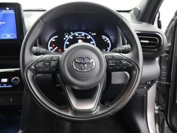 TOYOTA YARIS CROSS 1.5 VVT-h Design SUV 5dr Petrol Hybrid E-CVT Euro 6 (s/s) (116 p