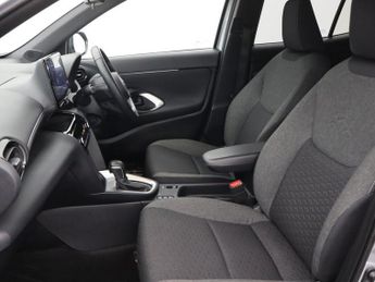 TOYOTA YARIS CROSS 1.5 VVT-h Design SUV 5dr Petrol Hybrid E-CVT Euro 6 (s/s) (116 p