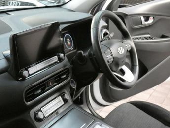 HYUNDAI KONA 64kWh Premium SUV 5dr Electric Auto (10.5kW Charger) (204 ps)