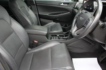 HYUNDAI TUCSON 1.6 CRDi MHEV Premium SUV 5dr Diesel Hybrid DCT Euro 6 (s/s) (13