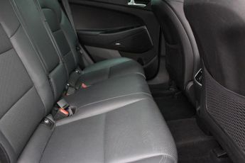 HYUNDAI TUCSON 1.6 CRDi MHEV Premium SUV 5dr Diesel Hybrid DCT Euro 6 (s/s) (13