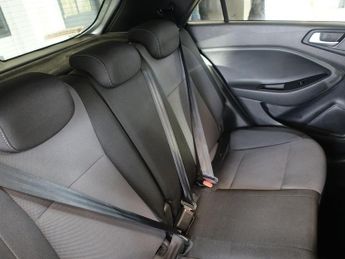 HYUNDAI I20 1.4 Premium SE Nav Hatchback 5dr Petrol Auto Euro 6 (100 ps)