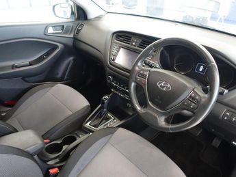 HYUNDAI I20 1.4 Premium SE Nav Hatchback 5dr Petrol Auto Euro 6 (100 ps)