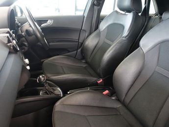 AUDI A1 1.4 TFSI S line Sportback 5dr Petrol S Tronic Euro 6 (s/s) (Nav)